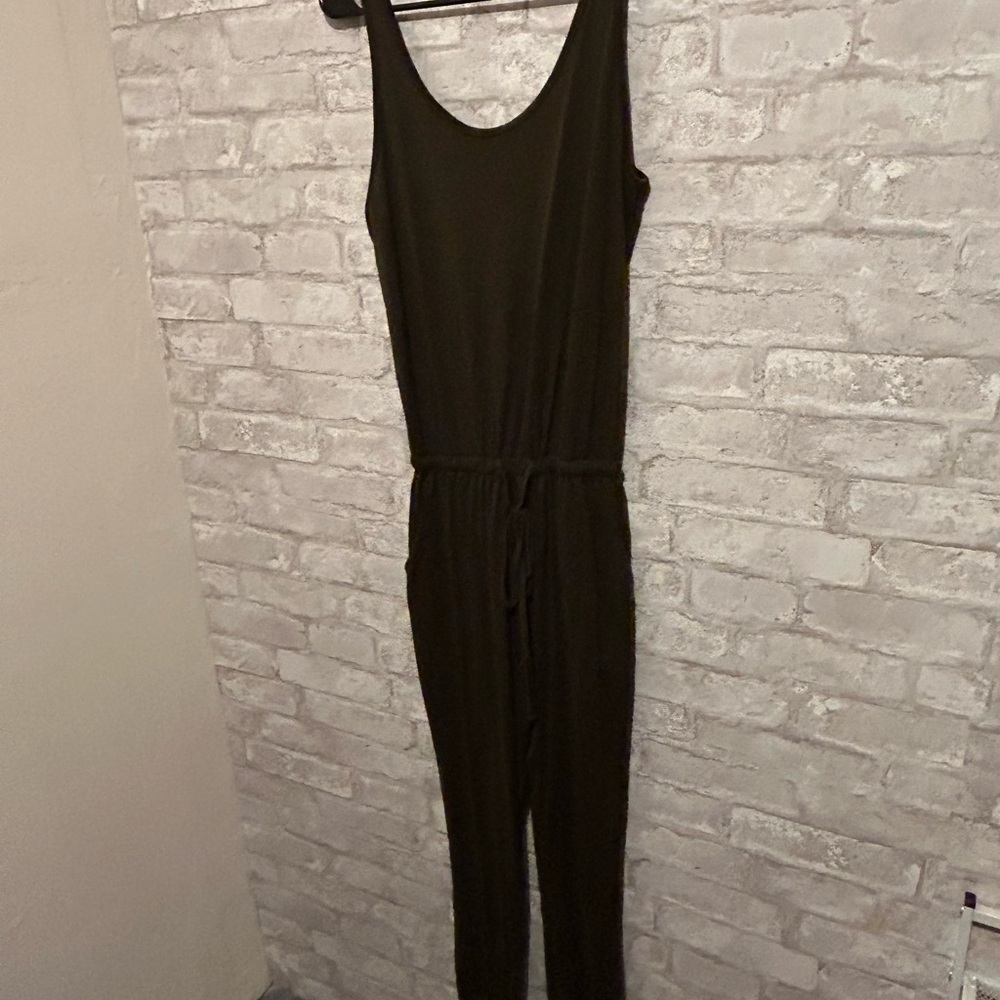 ReoRia Olive Green Jumpsuit Romper - Picture 9 of 10
